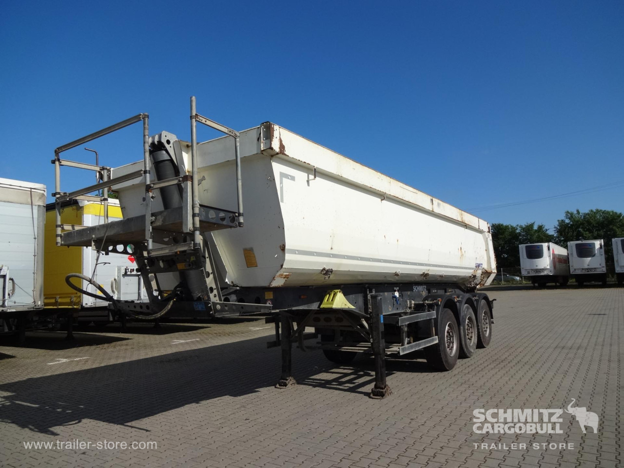 SCHMITZ Tipper Steel half pipe body 28m³ - Tipper semi-trailer: picture 4 SCHMITZ Tipper Steel half pipe body 28m³ - Tipper semi-trailer: picture 4