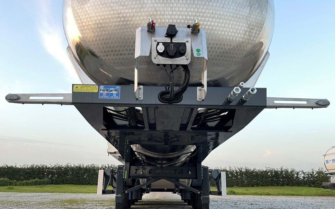 New Tank semi-trailer for transportation of food Bata CISTERNA MODELLO STANDARD NON ISOLATA 31.000LT NUOVA: picture 16