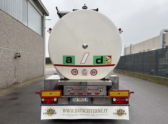 CISTERNA ALIMENTARE SANTI-MENCI ANNO 05-2010 - Tank semi-trailer: picture 3 CISTERNA ALIMENTARE SANTI-MENCI ANNO 05-2010 - Tank semi-trailer: picture 3