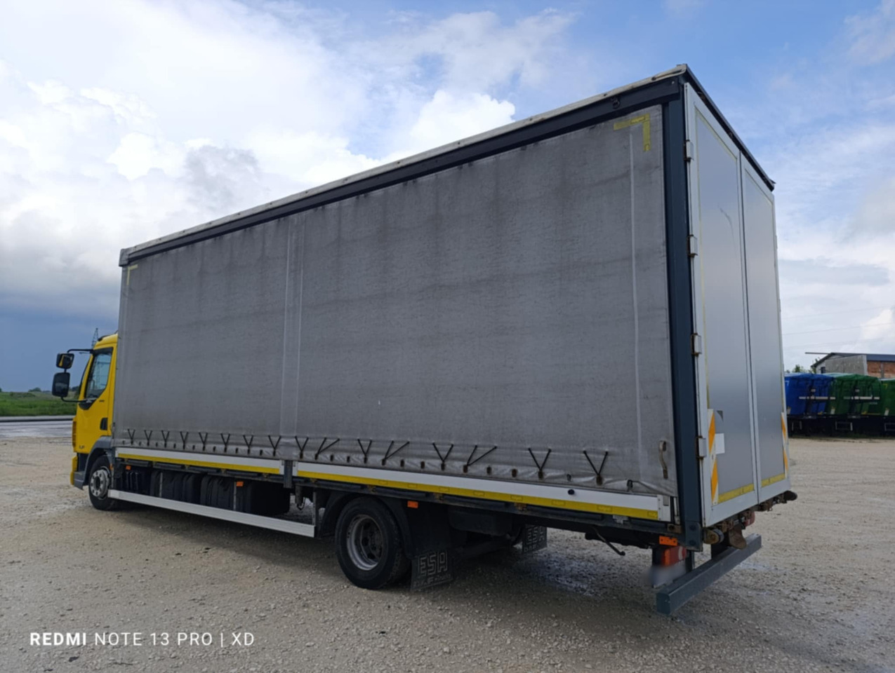 DAF LF 260 / Curtainsider 18 EPAL / sleeper cab - Curtainsider truck: picture 5 DAF LF 260 / Curtainsider 18 EPAL / sleeper cab - Curtainsider truck: picture 5