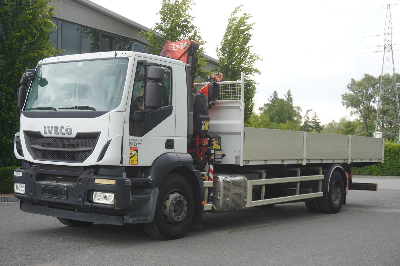IVECO STRALIS 19.310 E6 / Flatbed 19 EPAL / FASSI F135 / 225 MTH! / 5.7  T - Crane truck, Crane truck: picture 3 IVECO STRALIS 19.310 E6 / Flatbed 19 EPAL / FASSI F135 / 225 MTH! / 5.7  T - Crane truck, Crane truck: picture 3