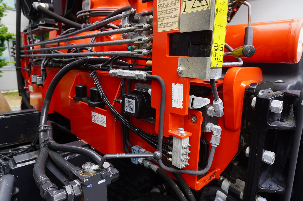 Tipper, Crane truck IVECO STRALIS 330 E6 / FASSI 195A 8.5 T / 3-side tipper: picture 11