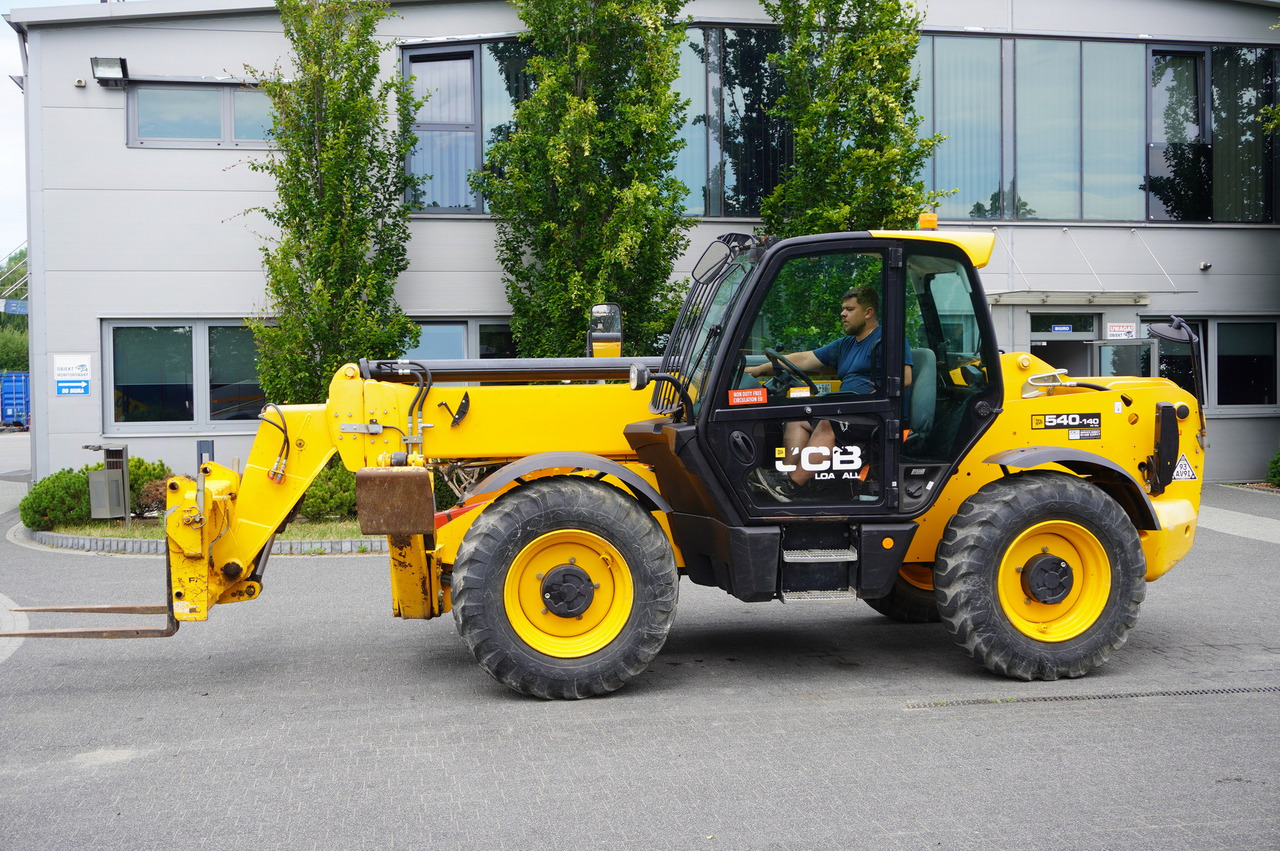 JCB 540-140 telescopic loader / 14 m range / 1800 MTH - Telescopic handler: picture 3 JCB 540-140 telescopic loader / 14 m range / 1800 MTH - Telescopic handler: picture 3