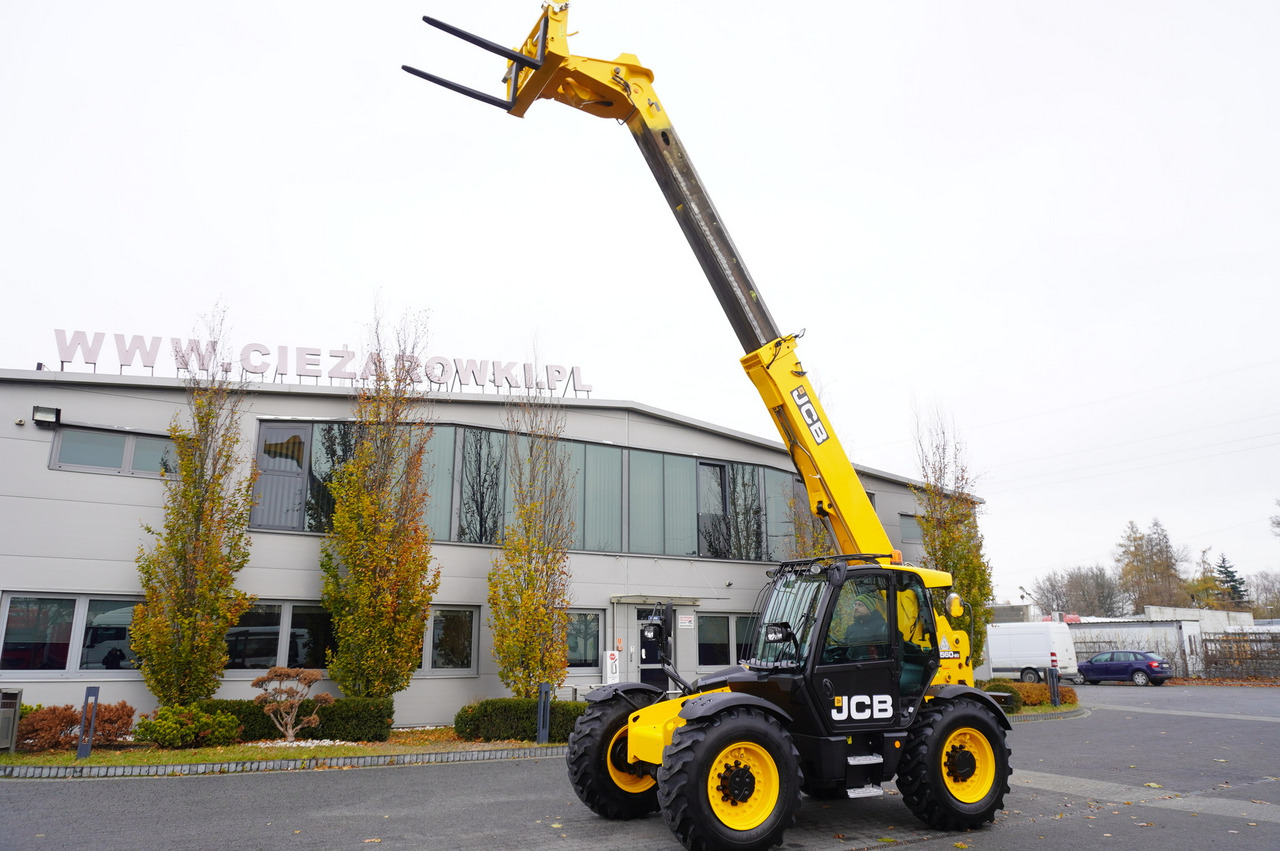 JCB 560-80 / 6 ton lifting capacity / power 146 HP - Wheel loader: picture 1 JCB 560-80 / 6 ton lifting capacity / power 146 HP - Wheel loader: picture 1