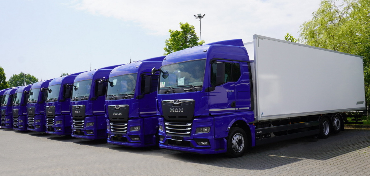 New Box truck MAN New TGX 26.400 / NEW IGLOOCAR refrigerator 20 pallets / 6×2 / 2024 / 2 units: picture 12