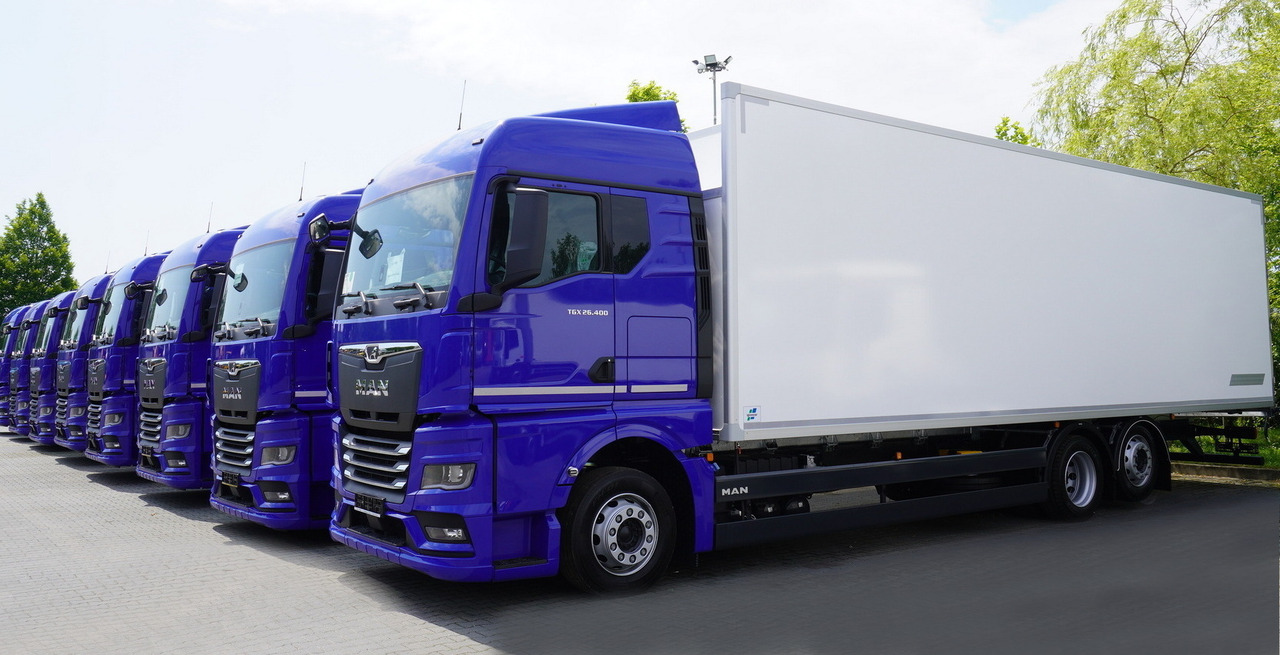 MAN New TGX 26.400 / NEW IGLOOCAR refrigerator 20 pallets / 6×2 / 2024 / 2 units - Isothermal truck: picture 4 MAN New TGX 26.400 / NEW IGLOOCAR refrigerator 20 pallets / 6×2 / 2024 / 2 units - Isothermal truck: picture 4