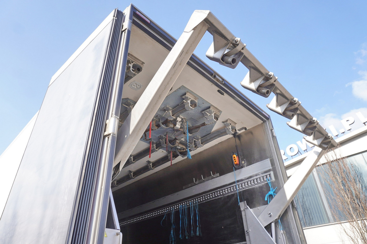 MAN TGM 18.320 / CHEREAU meat hook refrigerator / Carcass elevator - Refrigerator truck: picture 4 MAN TGM 18.320 / CHEREAU meat hook refrigerator / Carcass elevator - Refrigerator truck: picture 4