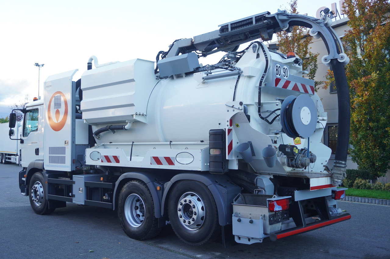 Vacuum truck MAN TGM 26.340 E6 / RIVARD sewage cleaner 11.8 m3 / 170 tho. km / steered axle: picture 6 Vacuum truck MAN TGM 26.340 E6 / RIVARD sewage cleaner 11.8 m3 / 170 tho. km / steered axle: picture 6