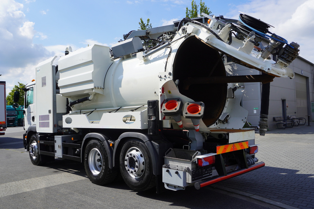 MAN TGM 26.340 E6 / RIVARD sewage cleaner 11.8 m3 / 170 tho. km / steered axle - Vacuum truck: picture 5 MAN TGM 26.340 E6 / RIVARD sewage cleaner 11.8 m3 / 170 tho. km / steered axle - Vacuum truck: picture 5