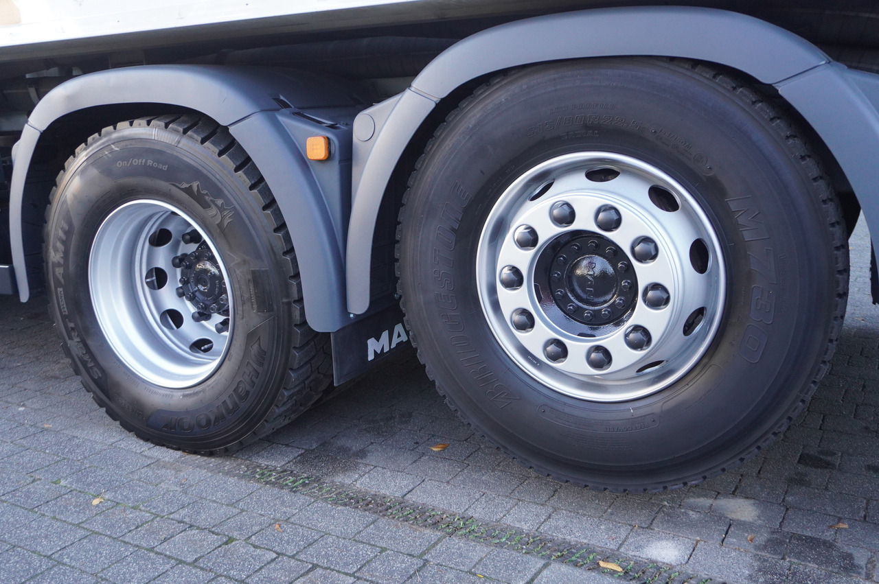 Vacuum truck MAN TGM 26.340 E6 / RIVARD sewage cleaner 11.8 m3 / 170 tho. km / steered axle: picture 39 Vacuum truck MAN TGM 26.340 E6 / RIVARD sewage cleaner 11.8 m3 / 170 tho. km / steered axle: picture 39