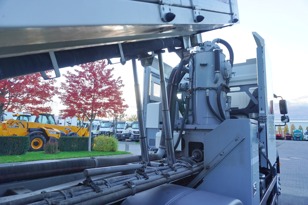 Vacuum truck MAN TGM 26.340 E6 / RIVARD sewage cleaner 11.8 m3 / 170 tho. km / steered axle: picture 36 Vacuum truck MAN TGM 26.340 E6 / RIVARD sewage cleaner 11.8 m3 / 170 tho. km / steered axle: picture 36