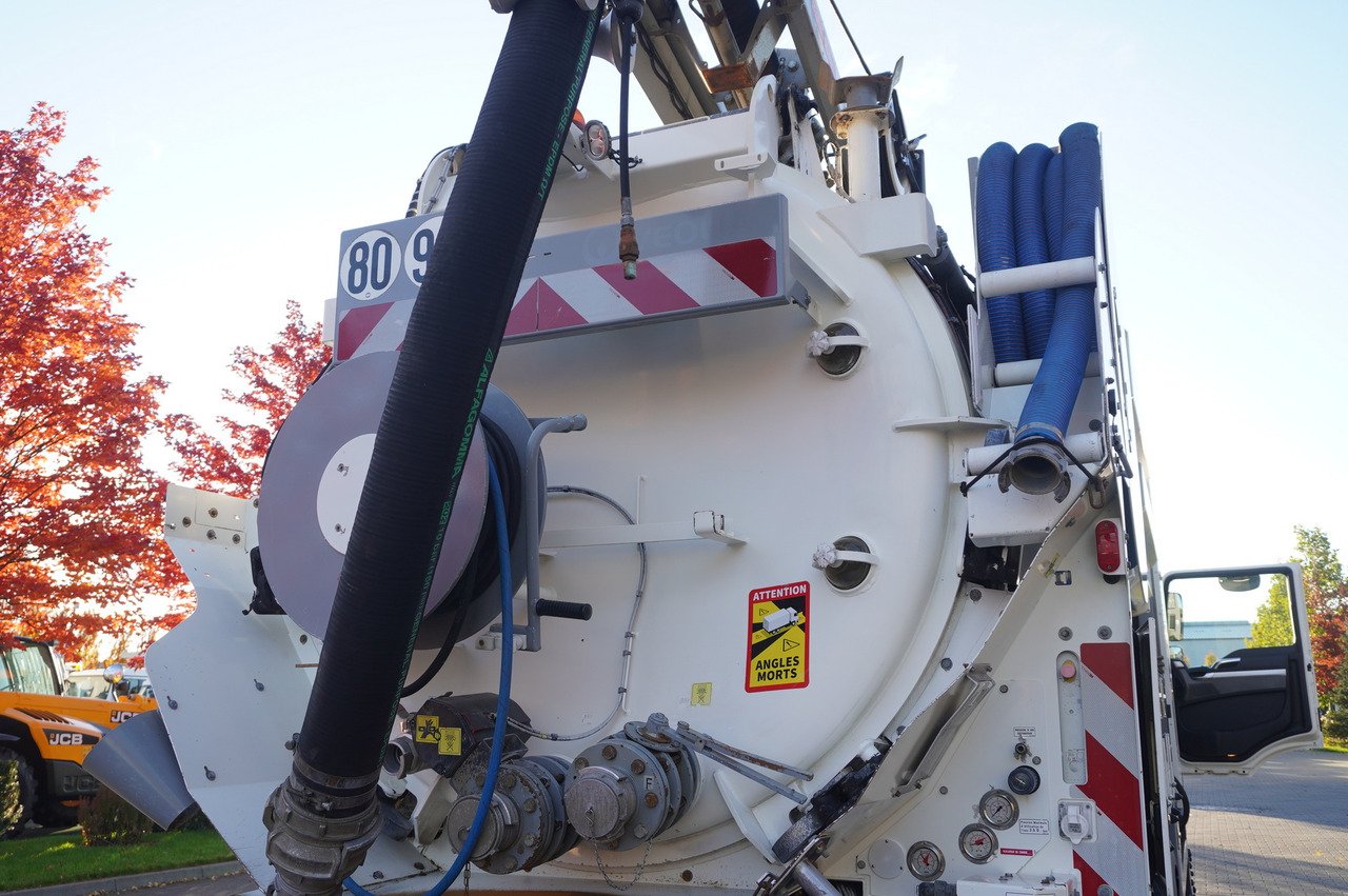 Vacuum truck MAN TGM 26.340 E6 / RIVARD sewage cleaner 11.8 m3 / 170 tho. km / steered axle: picture 20 Vacuum truck MAN TGM 26.340 E6 / RIVARD sewage cleaner 11.8 m3 / 170 tho. km / steered axle: picture 20