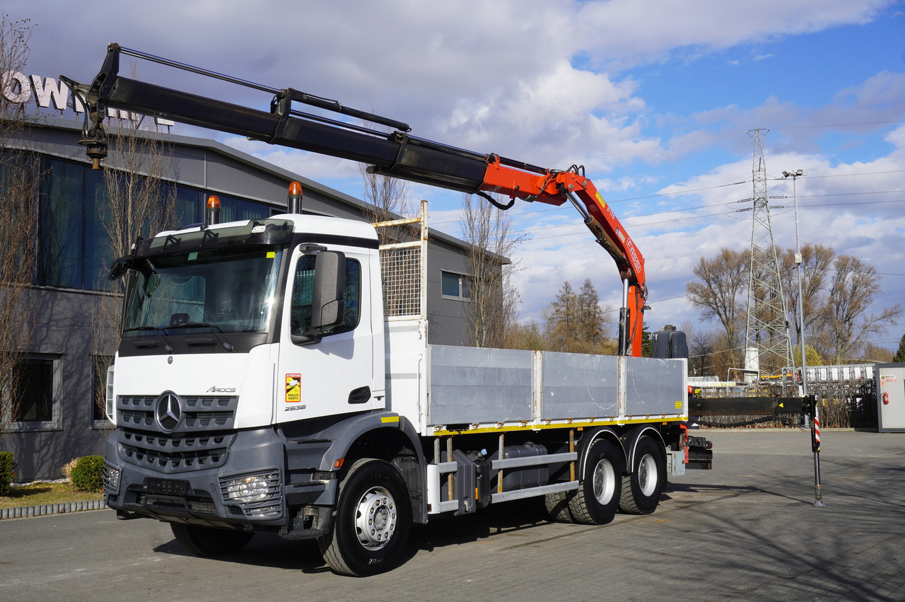 MERCEDES-BENZ AROCS 2636 Flatbed / HDS FASSI F175 7.7 T / 150,000 km - Mobile crane: picture 1 MERCEDES-BENZ AROCS 2636 Flatbed / HDS FASSI F175 7.7 T / 150,000 km - Mobile crane: picture 1
