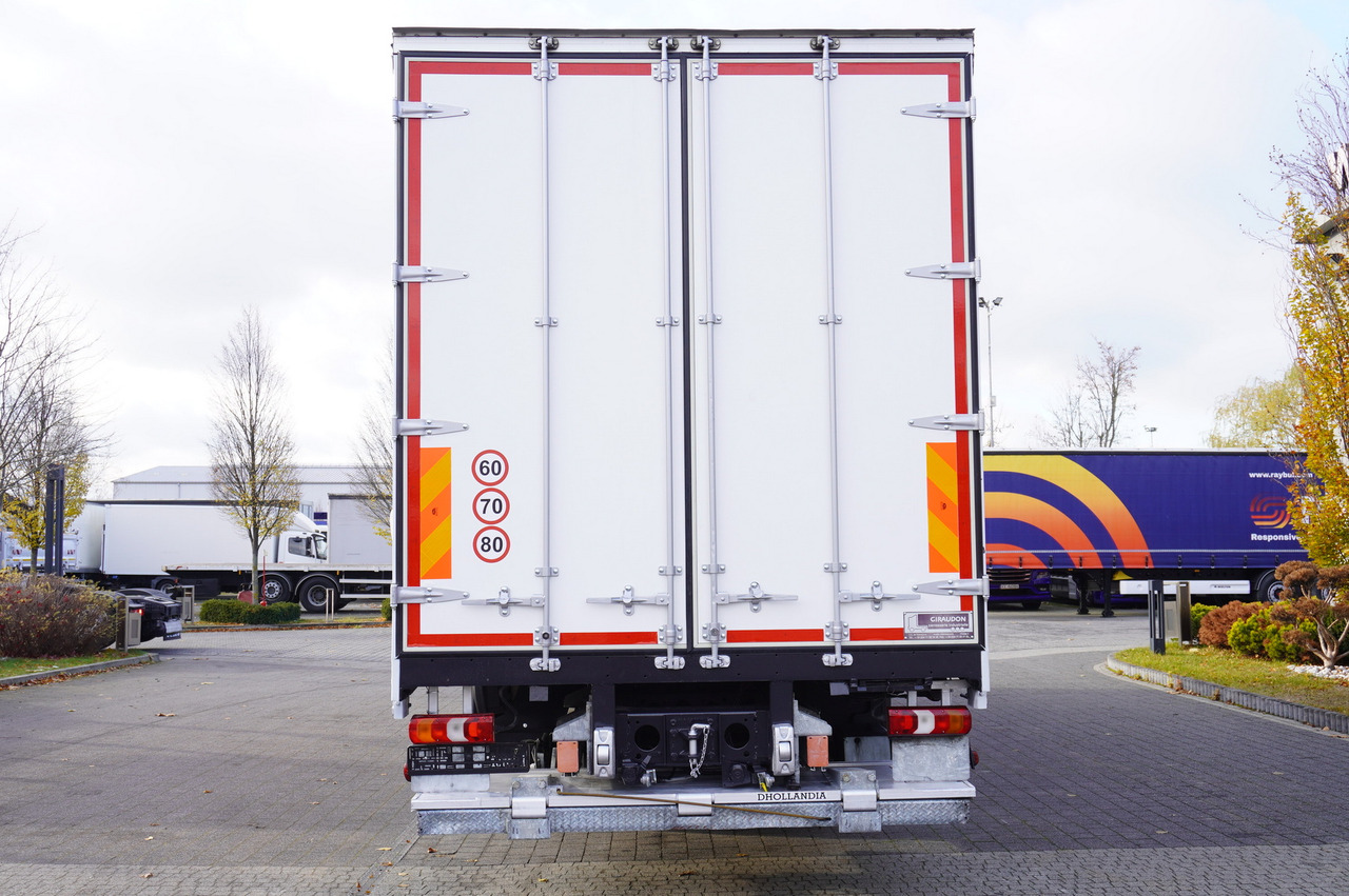 MERCEDES-BENZ Actros 1835 E6 4×2 / Curtainsider 21 pallets / tail lift 1.5t - Curtainsider truck: picture 2 MERCEDES-BENZ Actros 1835 E6 4×2 / Curtainsider 21 pallets / tail lift 1.5t - Curtainsider truck: picture 2