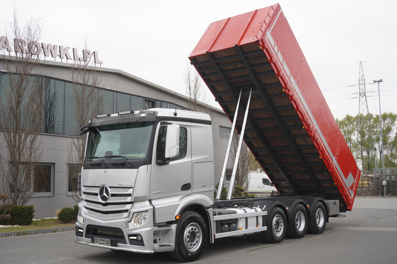 MERCEDES-BENZ Actros 3563 8x4 / Tipper for grain 20 t load capacity - Tipper: picture 1 MERCEDES-BENZ Actros 3563 8x4 / Tipper for grain 20 t load capacity - Tipper: picture 1