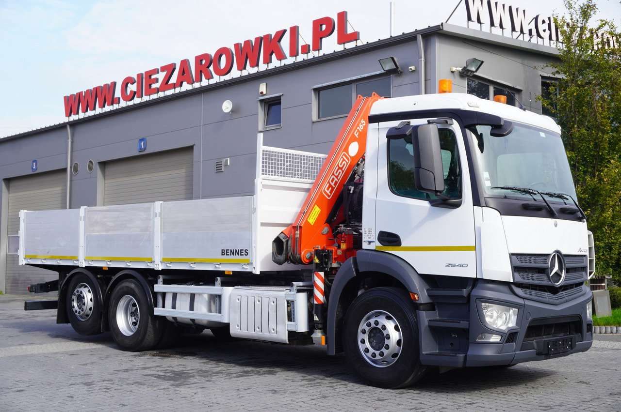 Crane truck MERCEDES-BENZ Antos 2540 / Flatbed 15 EPAL / Fassi F165 / 6.1 t / 8 m reach / remote control / rotator / 1600 MTH / steered axle: picture 8