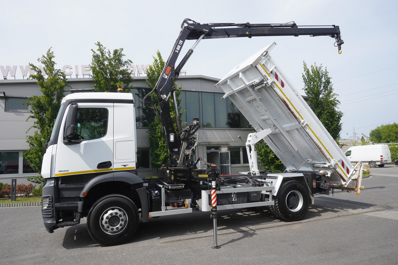 MERCEDES-BENZ Arocs 1833 / 87,000 km!!! / Hds HIAB X-DUO 128 B-2 / three-sided tipper - Crane truck, Crane truck: picture 4 MERCEDES-BENZ Arocs 1833 / 87,000 km!!! / Hds HIAB X-DUO 128 B-2 / three-sided tipper - Crane truck, Crane truck: picture 4