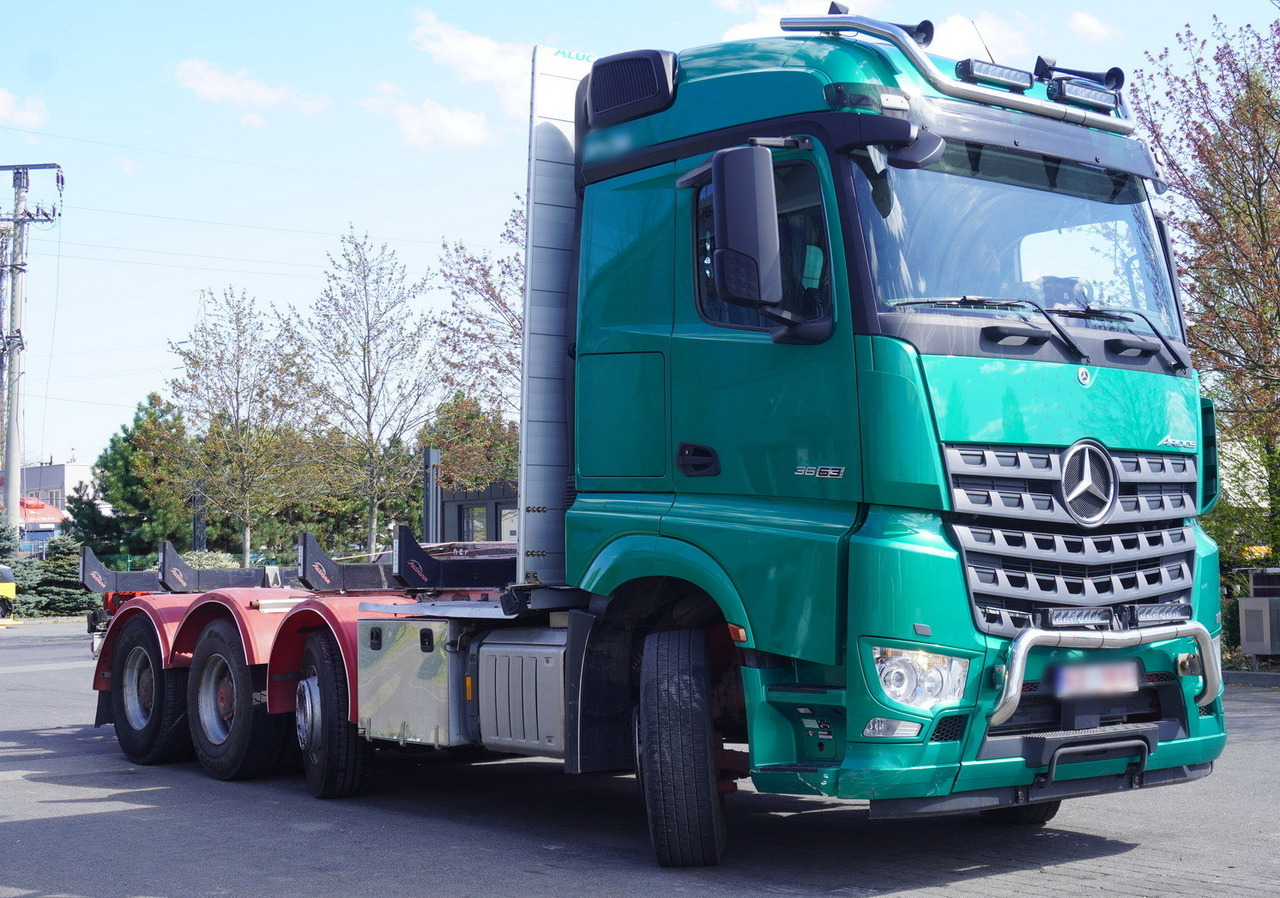 Mercedes-Benz Arocs 3563 8 × 4 / 630 HP / steered axle / Logging superstructure - Crane truck: picture 1 Mercedes-Benz Arocs 3563 8 × 4 / 630 HP / steered axle / Logging superstructure - Crane truck: picture 1