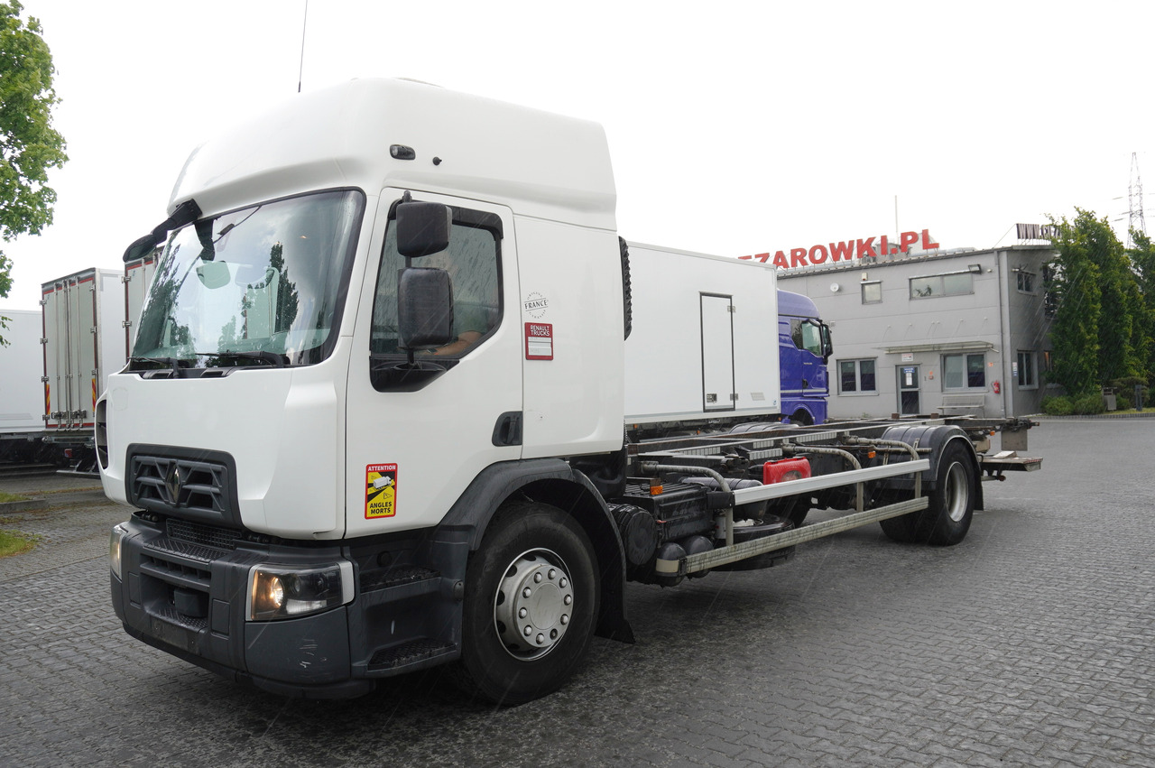 RENAULT D19 Wide Glob / BDF / load capacity 11t / 280 thousand km / tail lift - Cab chassis truck: picture 2 RENAULT D19 Wide Glob / BDF / load capacity 11t / 280 thousand km / tail lift - Cab chassis truck: picture 2