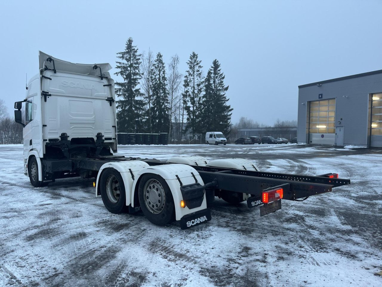 SCANIA R500 / Truck chassis / Retarder / Sleeper cab - Cab chassis truck: picture 2 SCANIA R500 / Truck chassis / Retarder / Sleeper cab - Cab chassis truck: picture 2