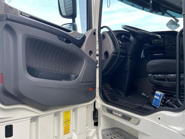 Tractor unit DAF XF 480 FT SSC Retarder Standklima 2-K Hydraulik: picture 8 Tractor unit DAF XF 480 FT SSC Retarder Standklima 2-K Hydraulik: picture 8