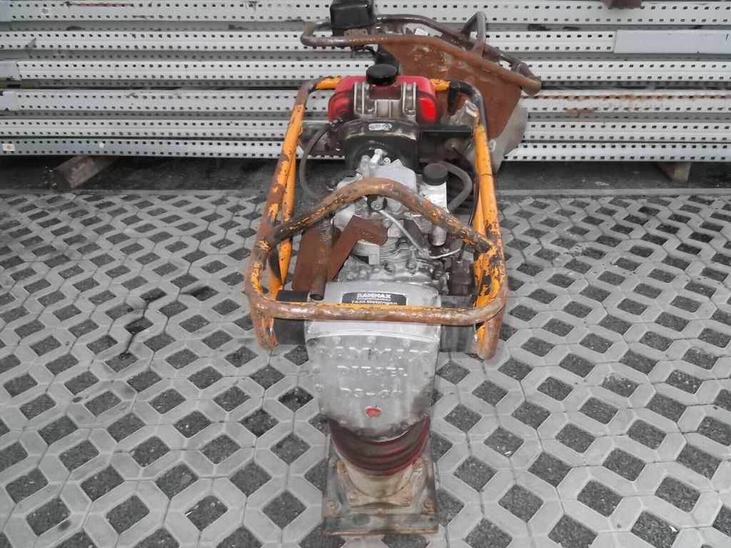 DELKO AX 7 D Stampfer - Rammer: picture 4 DELKO AX 7 D Stampfer - Rammer: picture 4