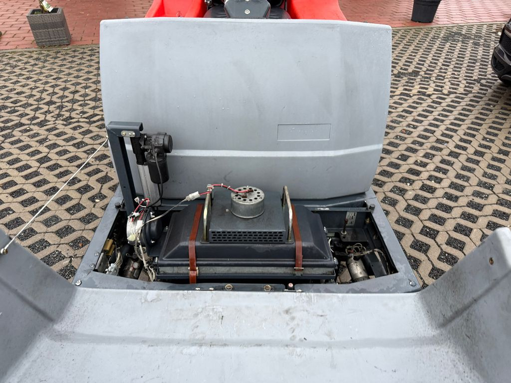 Scrubber dryer Hakomatic B1100 Kehr- Nass- Scheuersaugmaschine: picture 9
