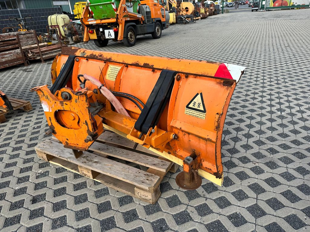Unimog Schneepflug 2000 mm - Snow plough: picture 3 Unimog Schneepflug 2000 mm - Snow plough: picture 3