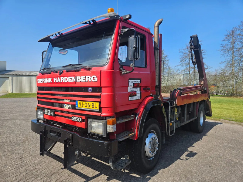 Scania P93 H 250 4X4 Portaalarm - Container transporter/ Swap body truck: picture 1 Scania P93 H 250 4X4 Portaalarm - Container transporter/ Swap body truck: picture 1