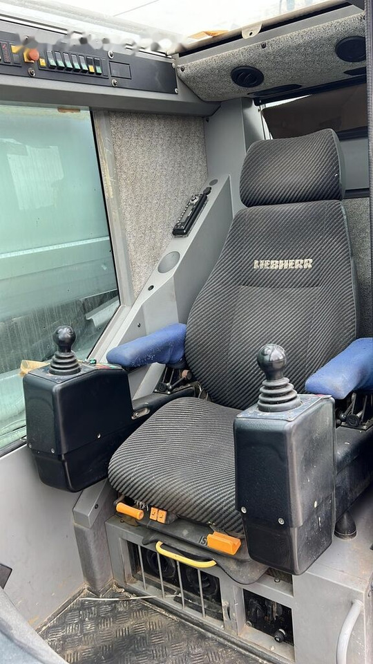 Liebherr LTM 1090 4.1 on lease Liebherr LTM 1090 4.1: picture 11 Liebherr LTM 1090 4.1 on lease Liebherr LTM 1090 4.1: picture 11