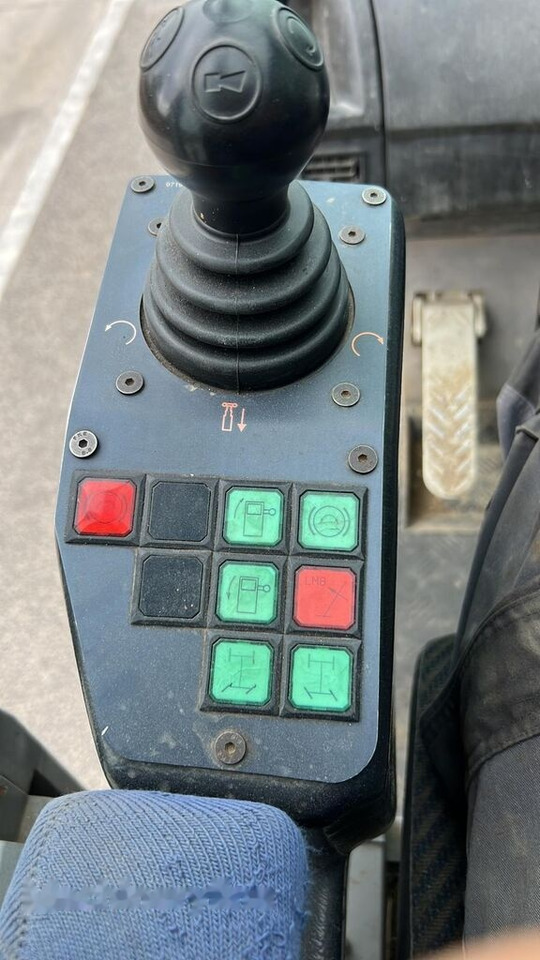 Liebherr LTM 1090 4.1 on lease Liebherr LTM 1090 4.1: picture 13 Liebherr LTM 1090 4.1 on lease Liebherr LTM 1090 4.1: picture 13