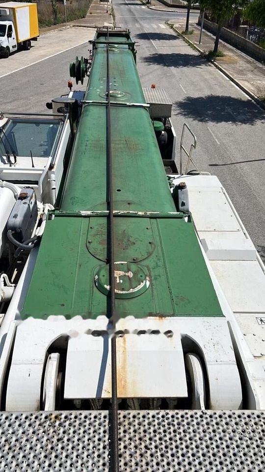 Liebherr LTM 1220 5.2 - Mobile crane: picture 2 Liebherr LTM 1220 5.2 - Mobile crane: picture 2