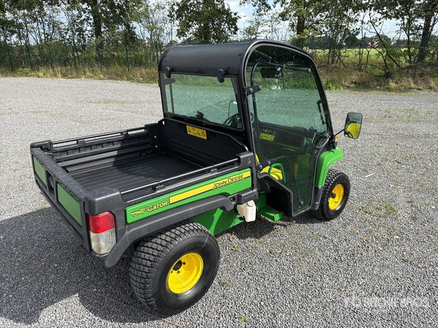 2014 John Deere Gator 4x2 Electric Utility Vehicle - Side-by-side/ ATV: picture 4 2014 John Deere Gator 4x2 Electric Utility Vehicle - Side-by-side/ ATV: picture 4