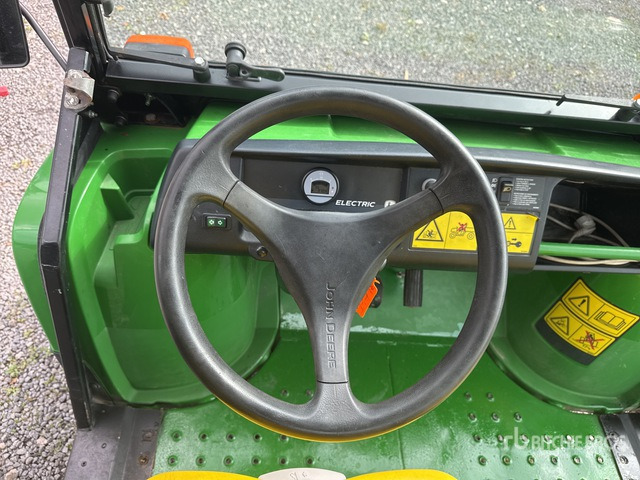 2014 John Deere Gator 4x2 Electric Utility Vehicle - Side-by-side/ ATV: picture 5 2014 John Deere Gator 4x2 Electric Utility Vehicle - Side-by-side/ ATV: picture 5