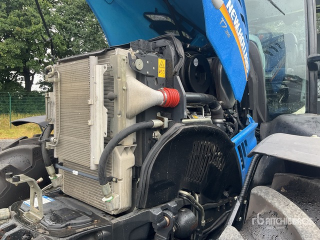 Farm tractor 2016 New Holland T 7.315 Auto Command HD 4WD Tractor: picture 6