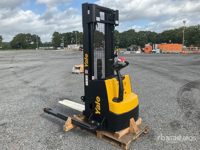 2023 Yale MS16 Walk Behind (Unused) Electric Stacker - Stacker: picture 3 2023 Yale MS16 Walk Behind (Unused) Electric Stacker - Stacker: picture 3