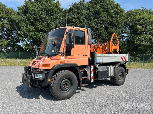 2004 Mercedes-Benz Unimog U300 4x4 Utility Truck - Municipal/ Special vehicle: picture 2 2004 Mercedes-Benz Unimog U300 4x4 Utility Truck - Municipal/ Special vehicle: picture 2