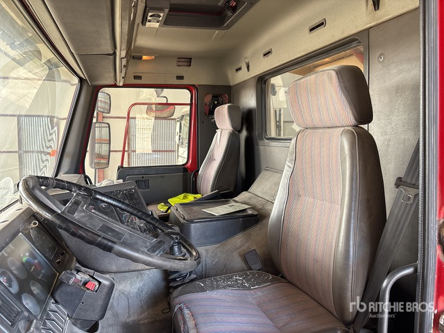 1998 Volvo FL10 360 6x4 T/A Dump Truck - Tipper: picture 4 1998 Volvo FL10 360 6x4 T/A Dump Truck - Tipper: picture 4