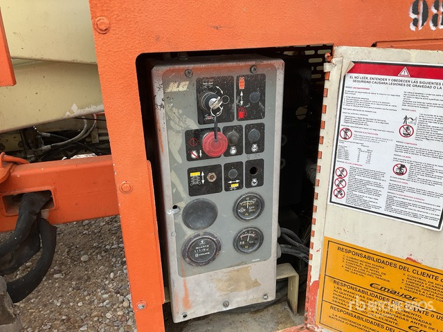 2001 JLG 40RTS 4x4 Diesel Scissor Lift - Scissor lift: picture 5 2001 JLG 40RTS 4x4 Diesel Scissor Lift - Scissor lift: picture 5