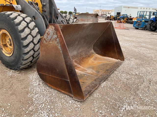 2003 Volvo L110E Wheel Loader - Wheel loader: picture 5 2003 Volvo L110E Wheel Loader - Wheel loader: picture 5