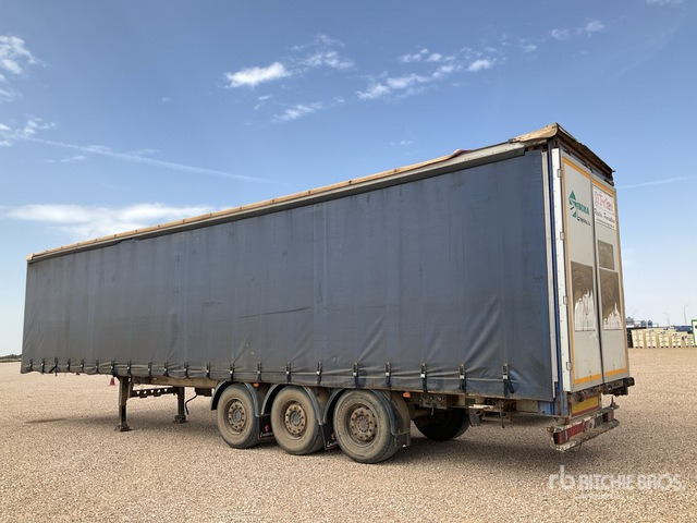 2004 Lecinena AR 13600 Tri/A Curtain Side Trailer - Curtainsider truck: picture 4 2004 Lecinena AR 13600 Tri/A Curtain Side Trailer - Curtainsider truck: picture 4