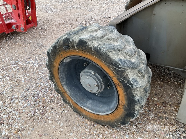 2006 Haulotte HA12PX 4WD Diesel Articulating Boom Lift - Articulated boom: picture 4 2006 Haulotte HA12PX 4WD Diesel Articulating Boom Lift - Articulated boom: picture 4