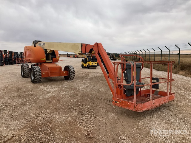 2007 JLG 660SJ 4WD Diesel Telescopic Boom Lift - Telescopic boom: picture 3 2007 JLG 660SJ 4WD Diesel Telescopic Boom Lift - Telescopic boom: picture 3