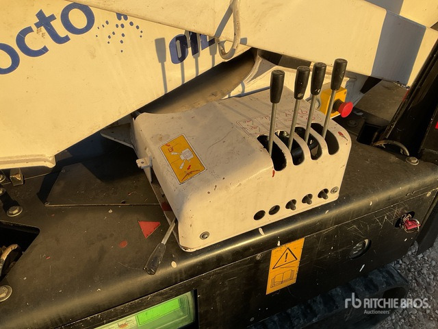 2007 Oil & Steel OCTOPUSSY 1715 Crawler Diesel Articulating Boom Lift - Articulated boom: picture 4 2007 Oil & Steel OCTOPUSSY 1715 Crawler Diesel Articulating Boom Lift - Articulated boom: picture 4