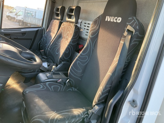2010 Iveco Eurocargo 75E18 4x2 Van Truck - Box truck: picture 3 2010 Iveco Eurocargo 75E18 4x2 Van Truck - Box truck: picture 3