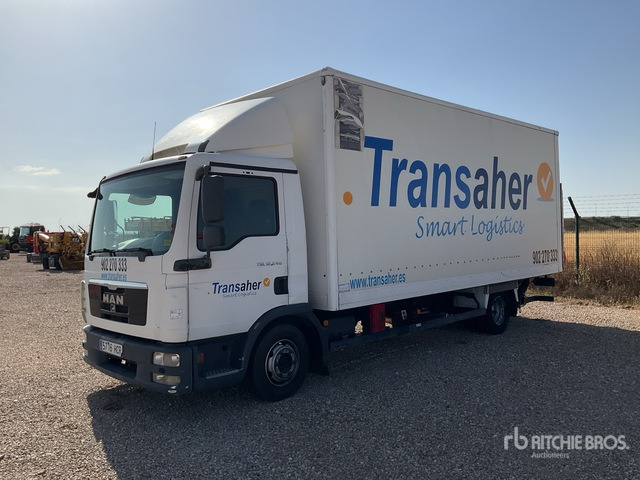 2011 MAN TGL12.240 4x2 4x2 (Inoperable) Van Truck - Panel van: picture 2 2011 MAN TGL12.240 4x2 4x2 (Inoperable) Van Truck - Panel van: picture 2