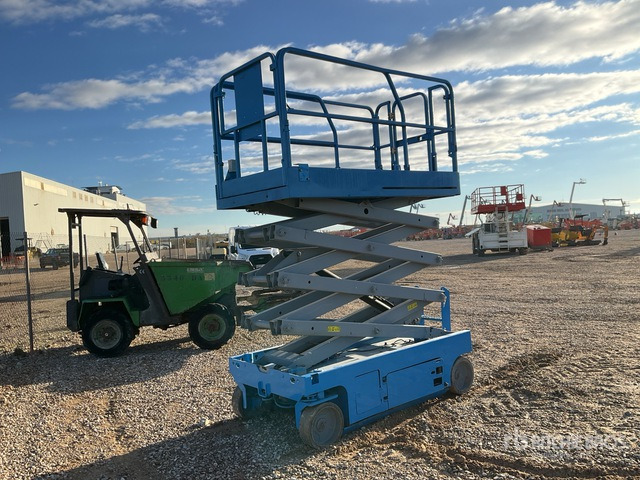 2012 Genie GS2646 Electric Scissor Lift - Scissor lift: picture 3 2012 Genie GS2646 Electric Scissor Lift - Scissor lift: picture 3