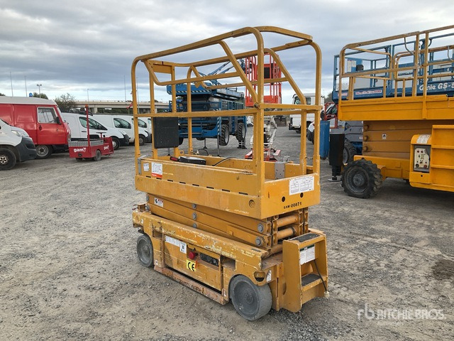 2015 Haulotte Optimum 8 Electric Scissor Lift - Scissor lift: picture 2 2015 Haulotte Optimum 8 Electric Scissor Lift - Scissor lift: picture 2