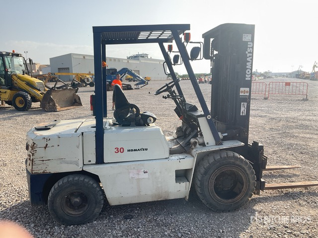 Komatsu FG30-8 Forklift - Forklift: picture 3 Komatsu FG30-8 Forklift - Forklift: picture 3