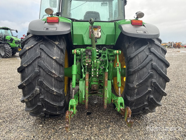 2004 John Deere 8520 4WD Tractor - Farm tractor: picture 5 2004 John Deere 8520 4WD Tractor - Farm tractor: picture 5